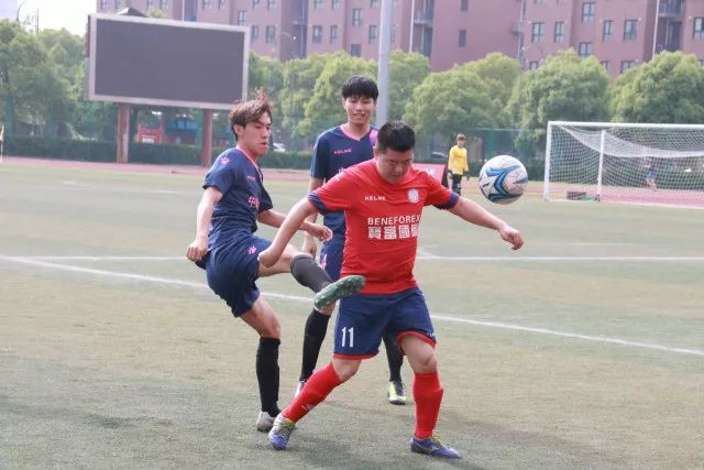 美加关系紧张，日本意外受连累，副总统发言引发质疑